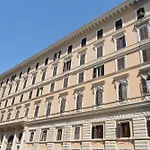 Roman Apartment