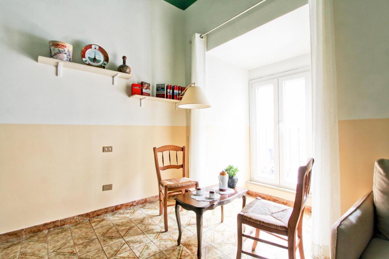 Apartment Roman Apartment *